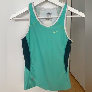 Vintage Nike tennis top.